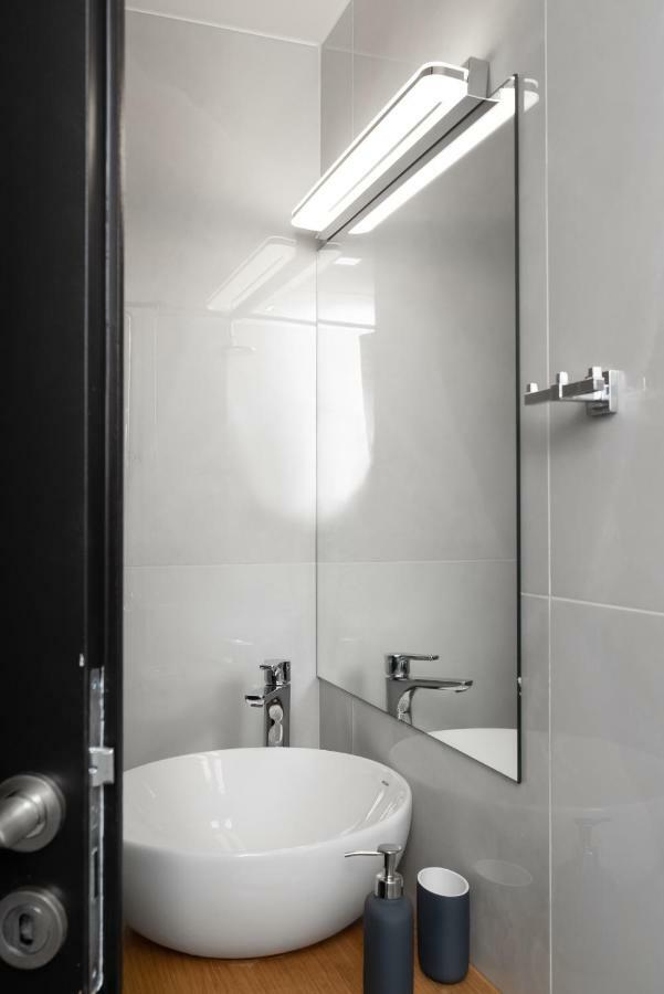 Ermou Center Apartment
